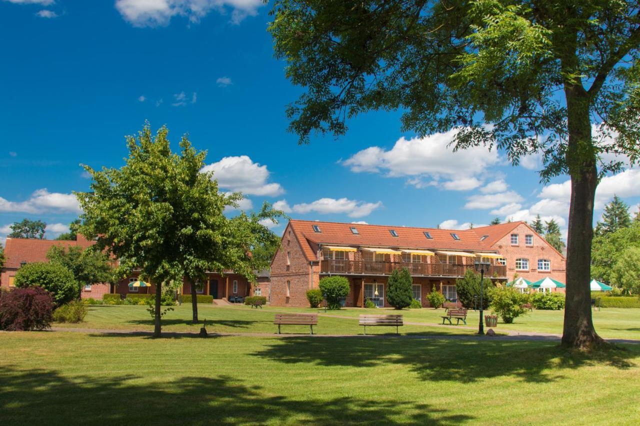 Ferienpark Mecklenburg Hotel Ziegendorf Exterior photo